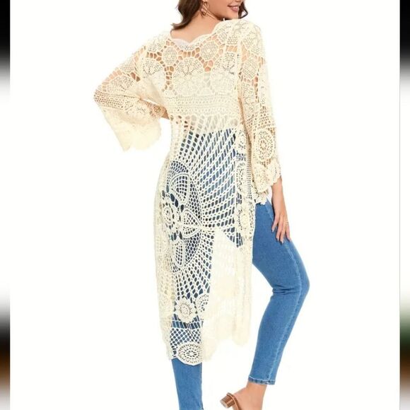 Elegant Bohemian Crochet cover-up - Picture 1 of 9